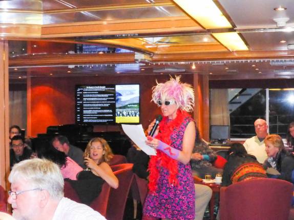 Mais um evento social no Sea Spirit em alto mar, entre Falkland e Geórgia do Sul